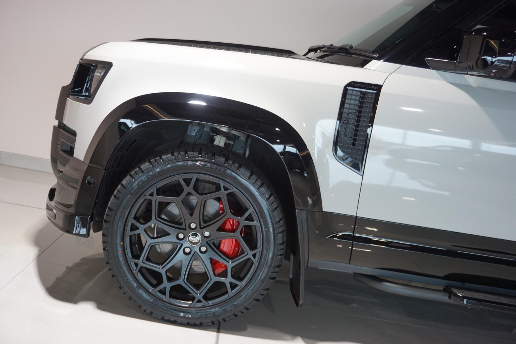 Land Rover Defender 90 3.0 D300 MHEV X-Dynamic HSE Hard Top SUV 3dr Diesel Auto 4WD SWB Euro 6 (s/s) (300 ps)